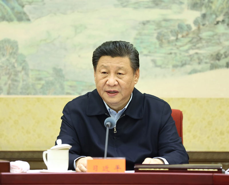 12月24日至25日，中共中央政治局召開民主生活會，中共中央總書記習(xí)近平主持會議并發(fā)表重要講話。新華社記者 鞠鵬 攝